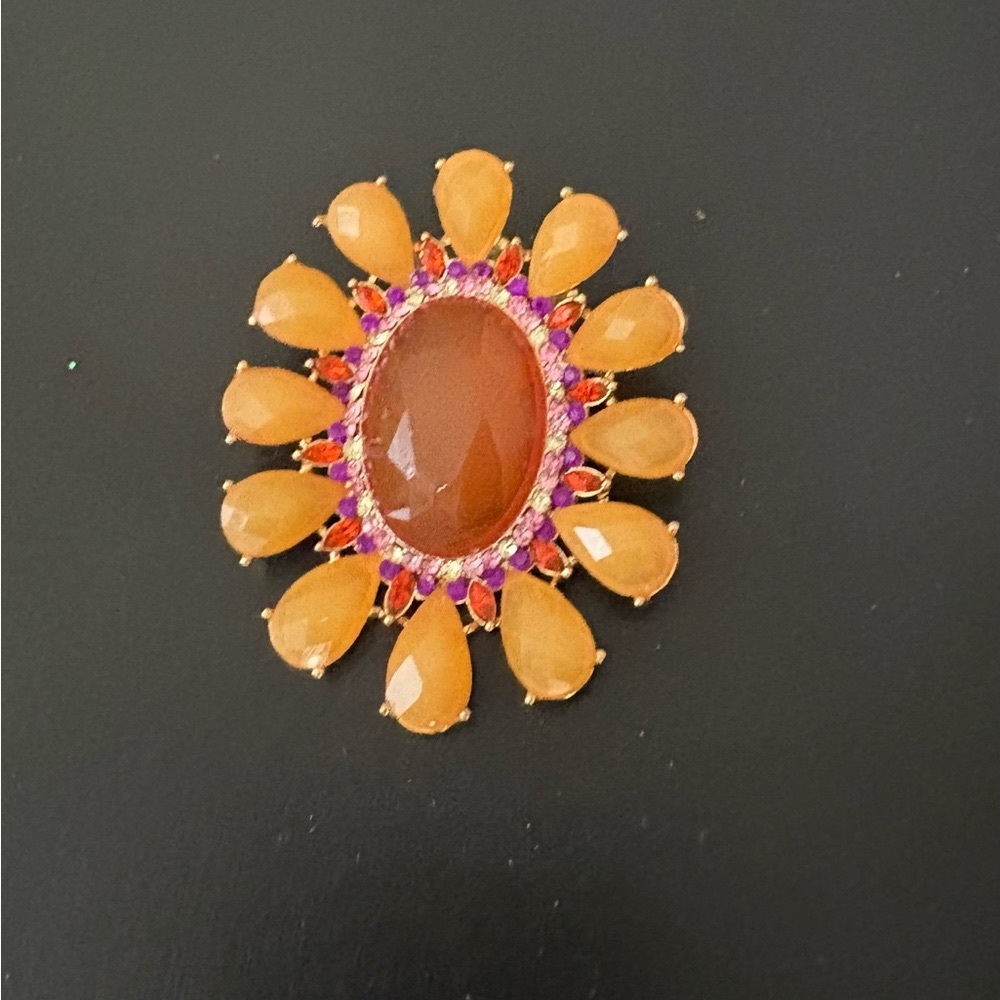 Orange Faceted Pin Brooch with Little Rhinestones Around the Middle - Preused